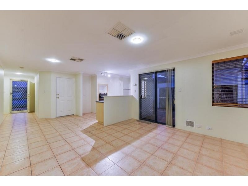 30 Eldridge Grove, Cannington WA 6107