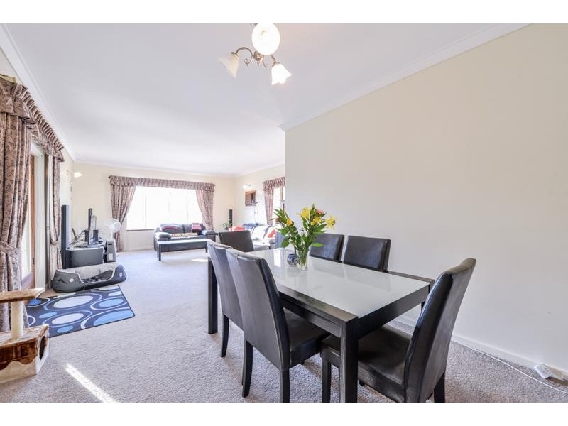 477 Sevenoaks Street, Beckenham WA 6107