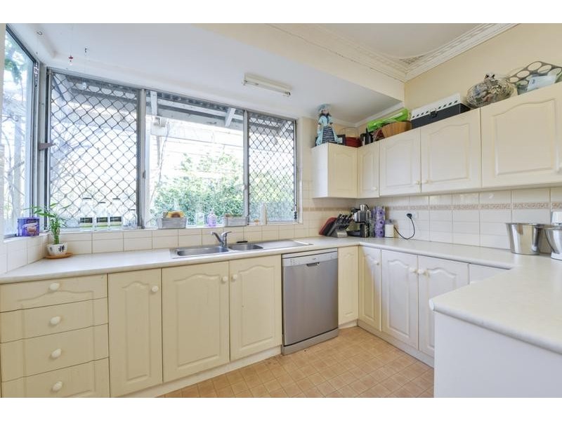 477 Sevenoaks Street, Beckenham WA 6107