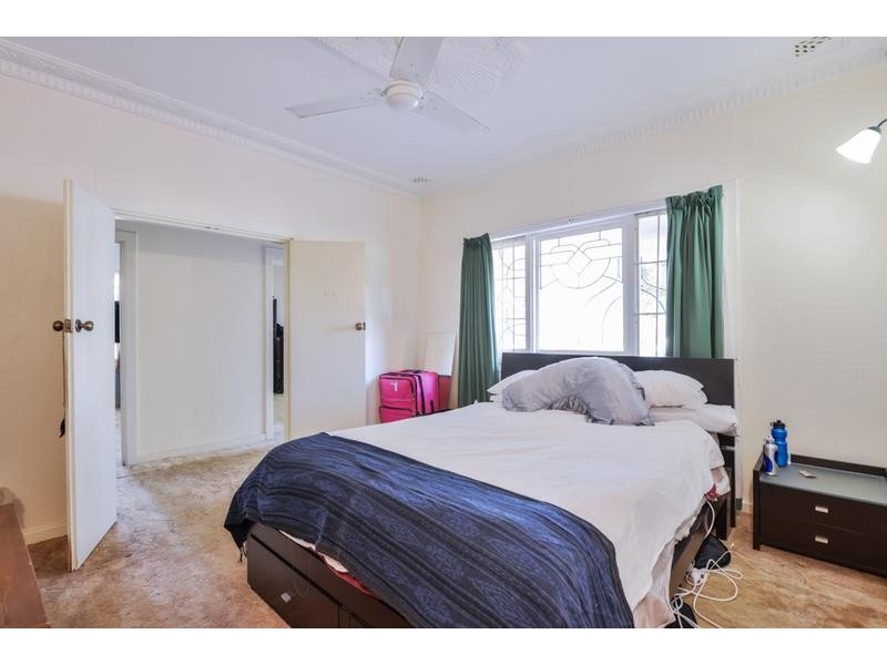 477 Sevenoaks Street, Beckenham WA 6107