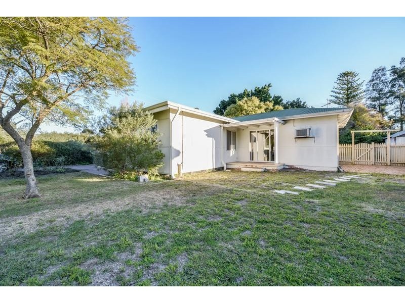 477 Sevenoaks Street, Beckenham WA 6107
