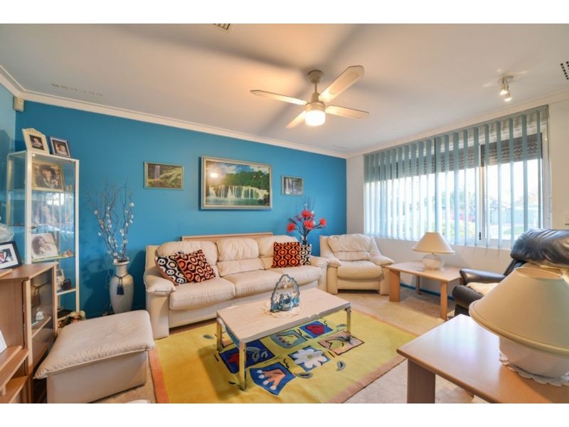 57 Lunar Way, Beckenham WA 6107