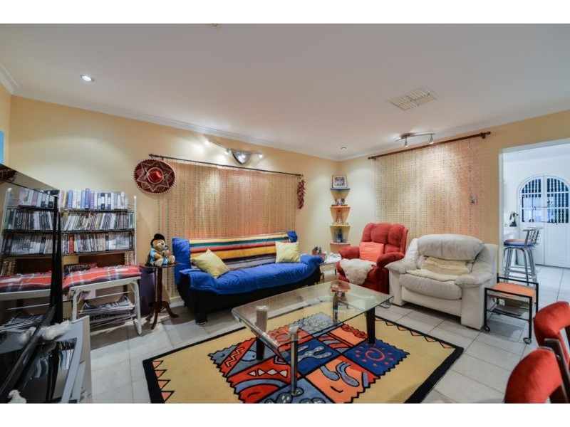 57 Lunar Way, Beckenham WA 6107