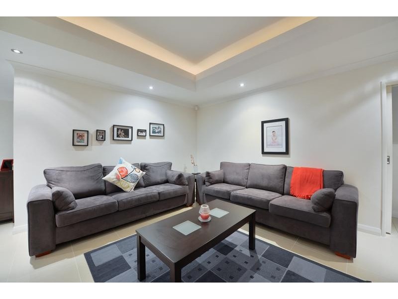 11 Tristram Lane, Wattle Grove WA 6107
