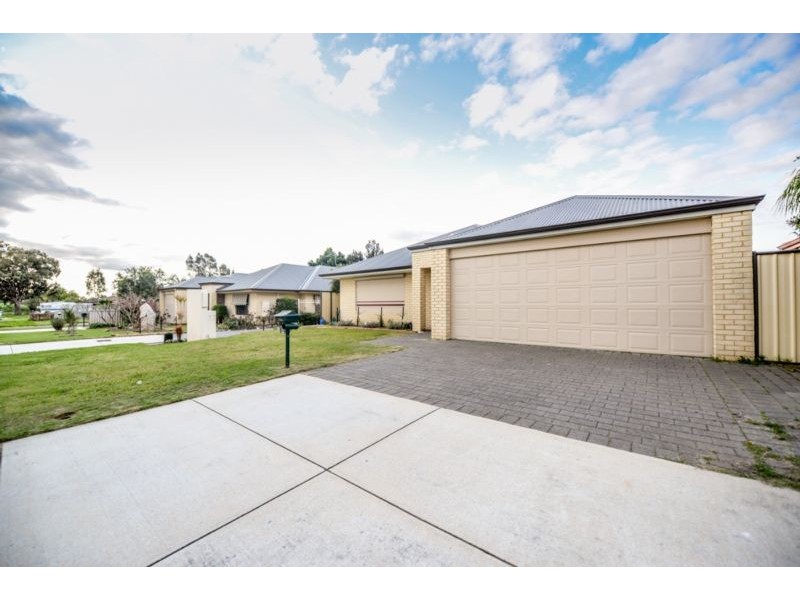 14 Kingsdown Road, Maddington WA 6109