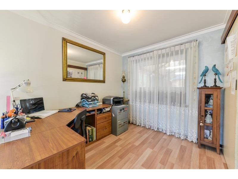42 Kenneth Road, High Wycombe WA 6057