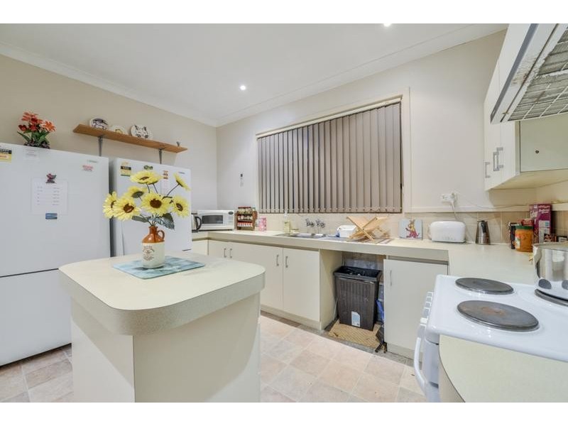 40 Redcliffe Street, East Cannington WA 6107