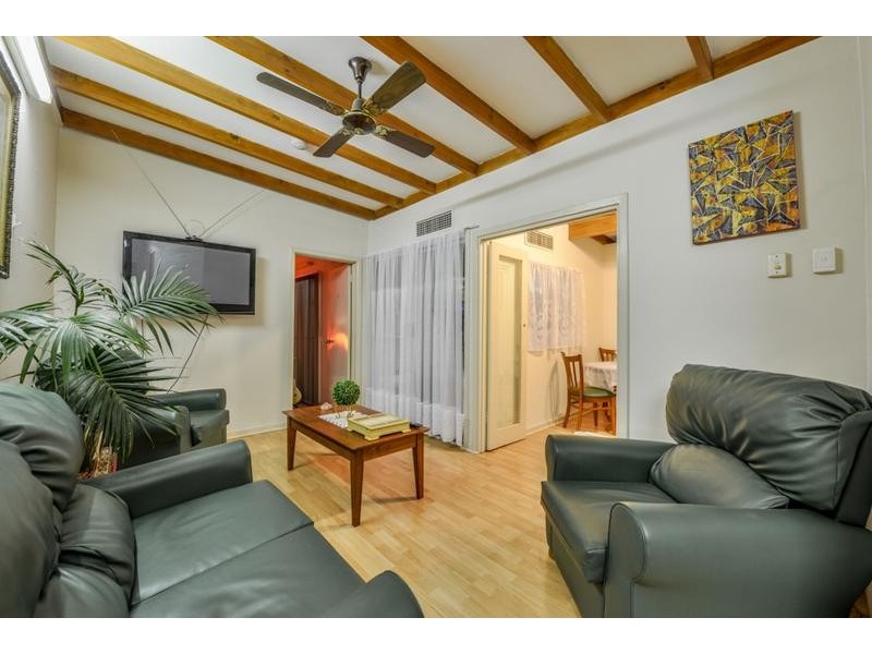 40 Redcliffe Street, East Cannington WA 6107