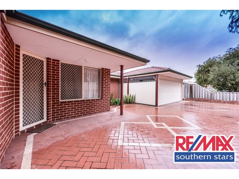 286 Wharf Street, Queens Park WA 6107