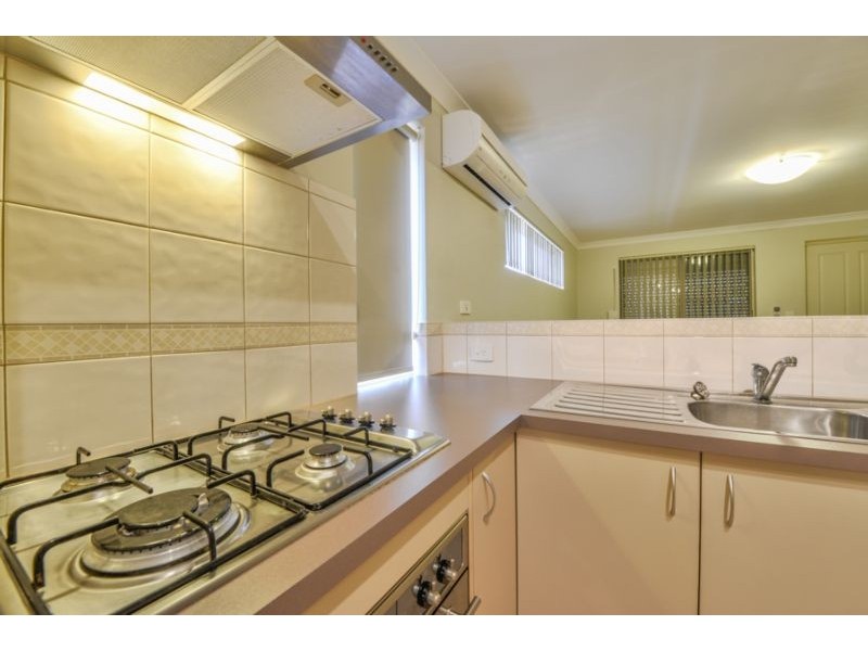 20a Devonshire Terrace, Armadale WA 6112