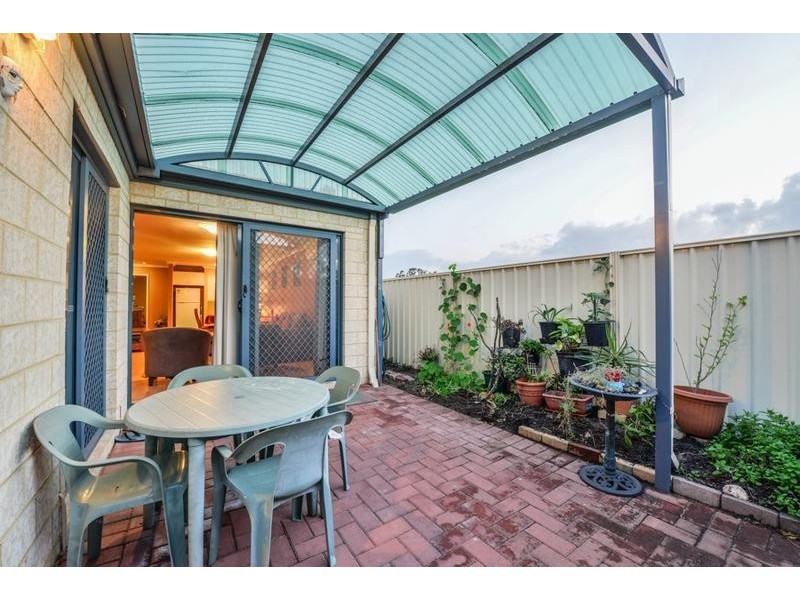 1/21 Holton Way, Cannington WA 6107
