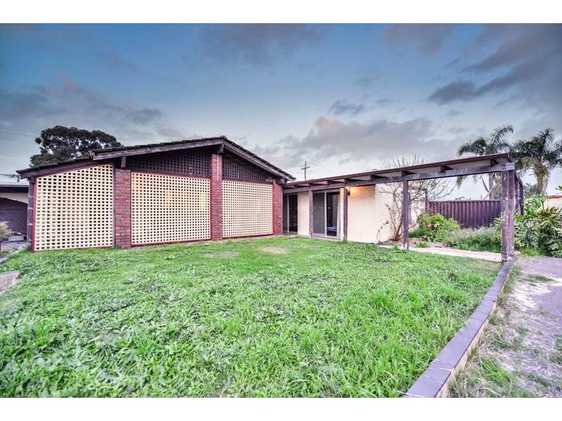 21 Central Terrace, Beckenham WA 6107