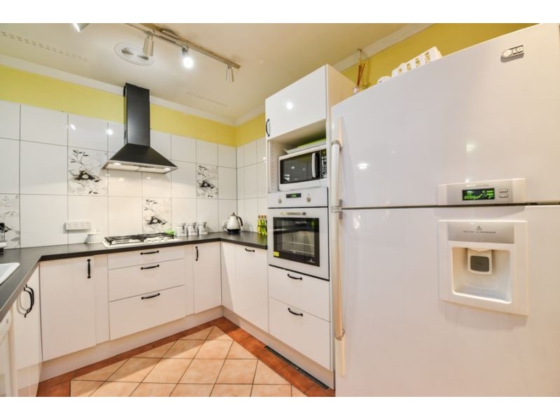 24 Tooting Street, Beckenham WA 6107