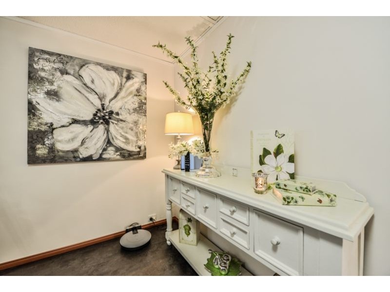 24 Tooting Street, Beckenham WA 6107