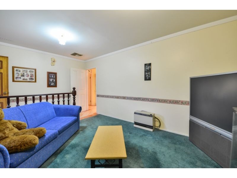 24 Tooting Street, Beckenham WA 6107