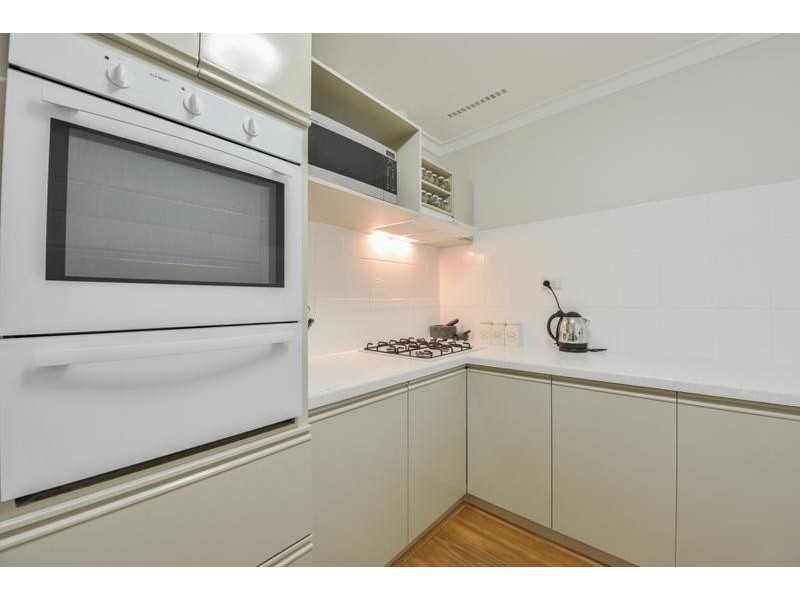 4 Bagoda Street, Queens Park WA 6107