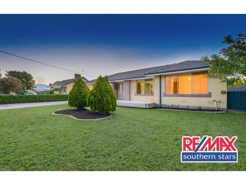 4 Bagoda Street, Queens Park WA 6107