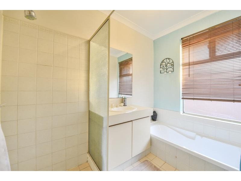 11/378 Holmes Road, Forrestfield WA 6058