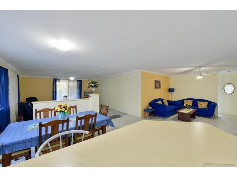 36 Cedar Way, Forrestfield WA 6058