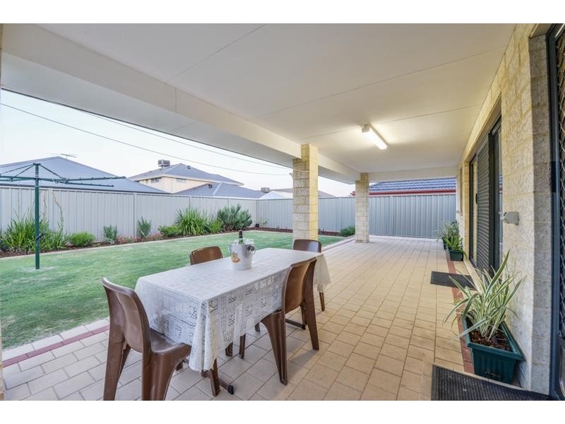 7 Retchford Way, Queens Park WA 6107