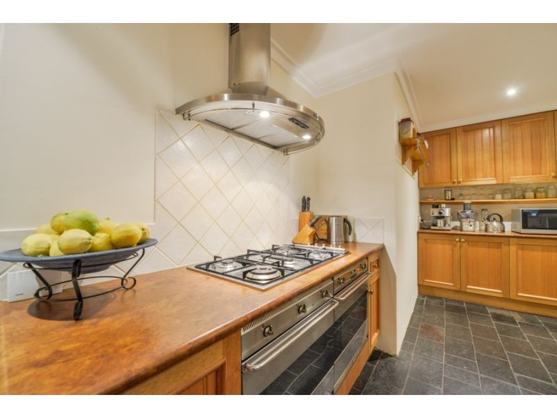 16 Kettering Way, Huntingdale WA 6110