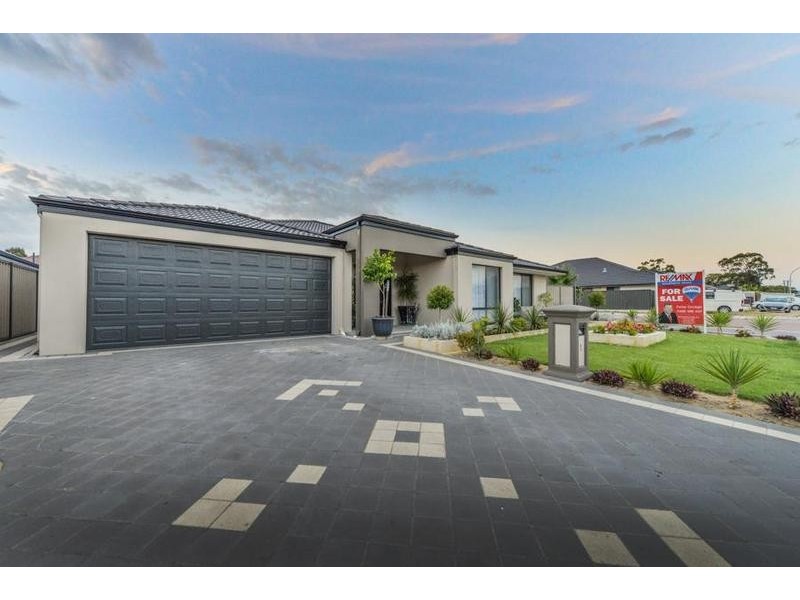 1 Cayenne Street, Wattle Grove WA 6107