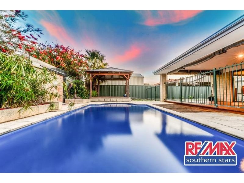 15 Regency Ramble, Wattle Grove WA 6107