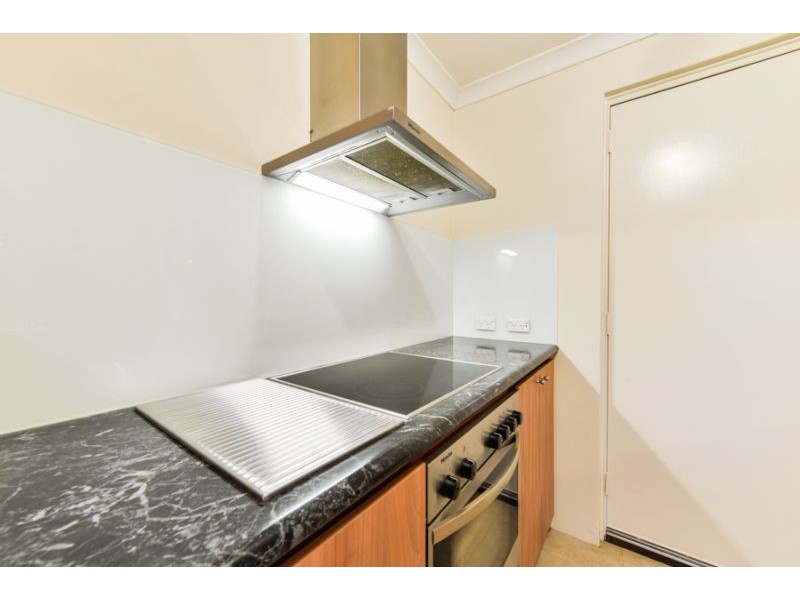 2 Loquat Way, Forrestfield WA 6058