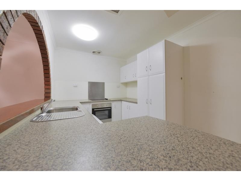 25 McNamara Drive, Thornlie WA 6108