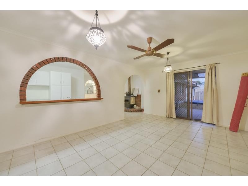 25 McNamara Drive, Thornlie WA 6108