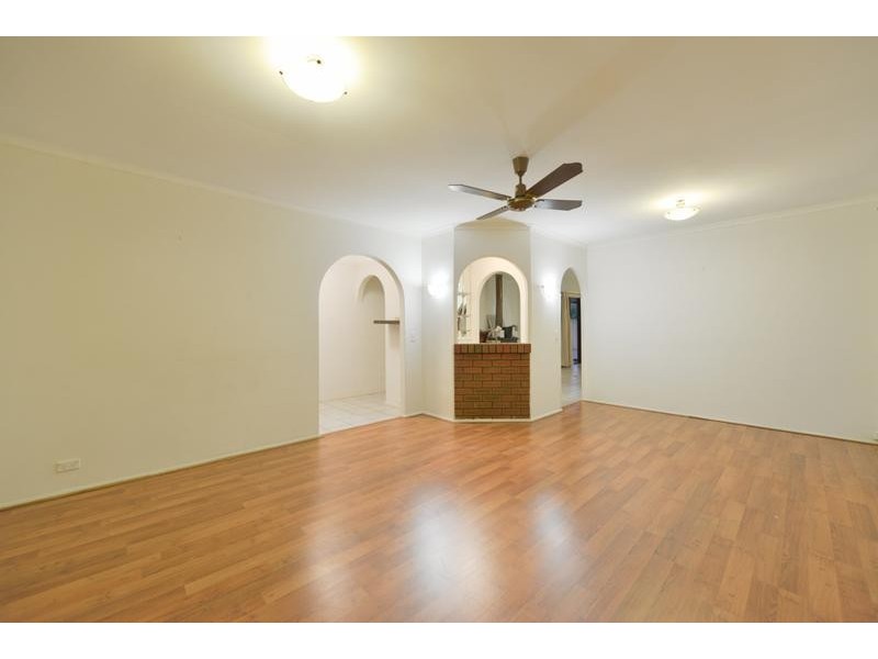 25 McNamara Drive, Thornlie WA 6108