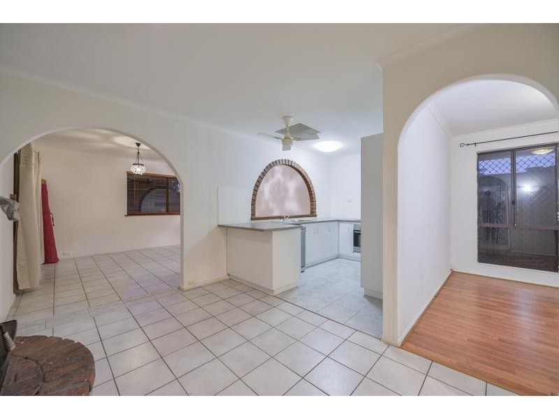 25 McNamara Drive, Thornlie WA 6108