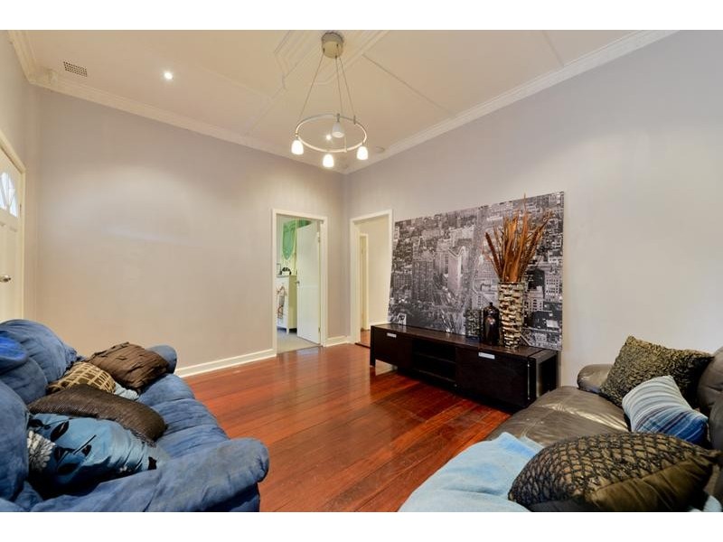 27 King Street, Gosnells WA 6110