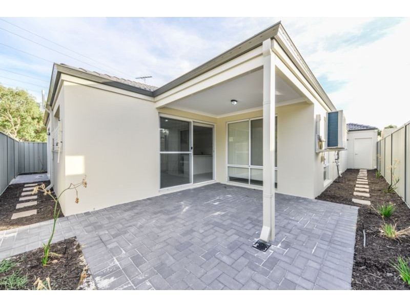 12B Westbourne Street, Lynwood WA 6147