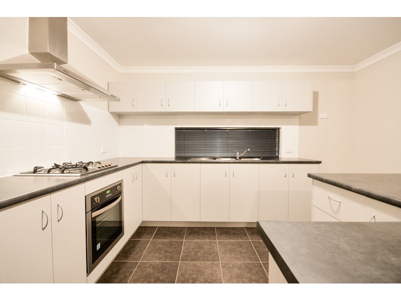 11 Terracina Parkway, Piara Waters WA 6112