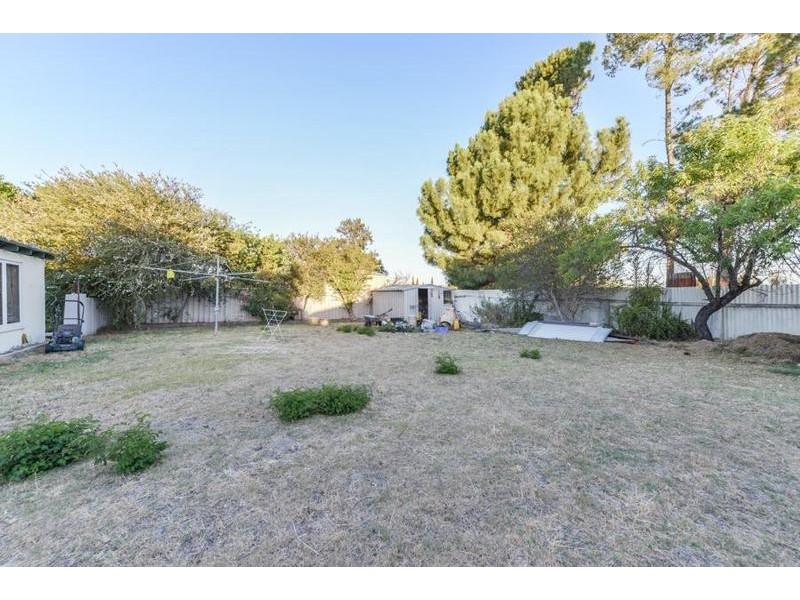 215 Gibbs Street, East Cannington WA 6107