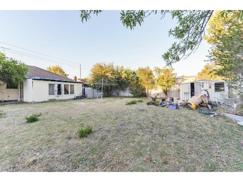 215 Gibbs Street, East Cannington WA 6107