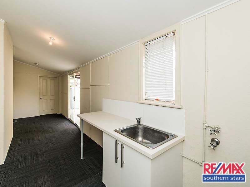 275 George Street, Queens Park WA 6107