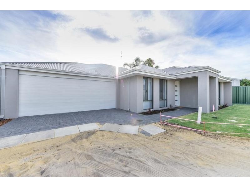 37a Mallard Way, Cannington WA 6107
