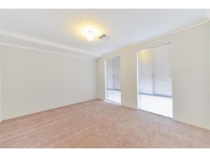 37a Mallard Way, Cannington WA 6107