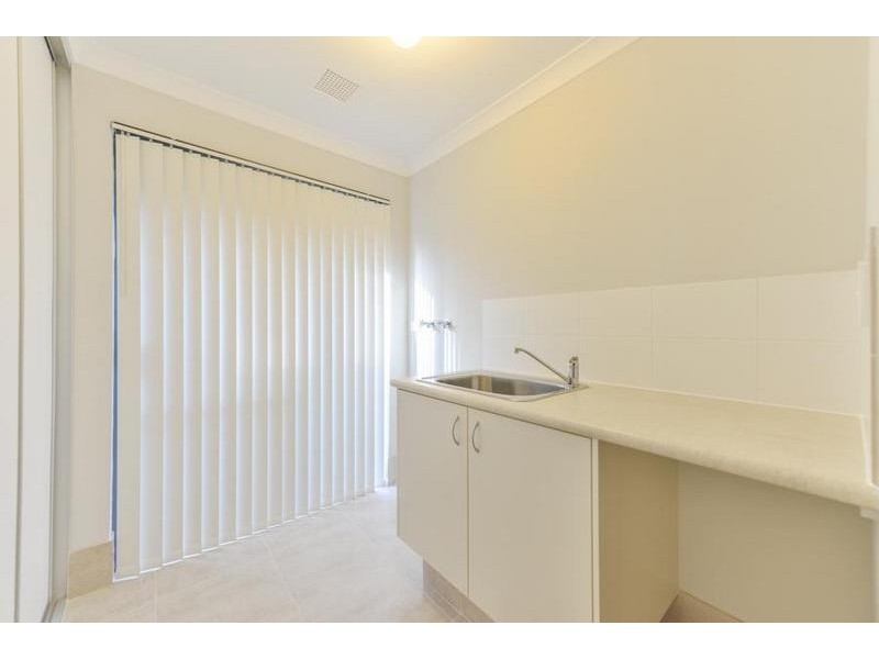 37a Mallard Way, Cannington WA 6107