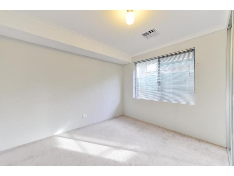 37a Mallard Way, Cannington WA 6107