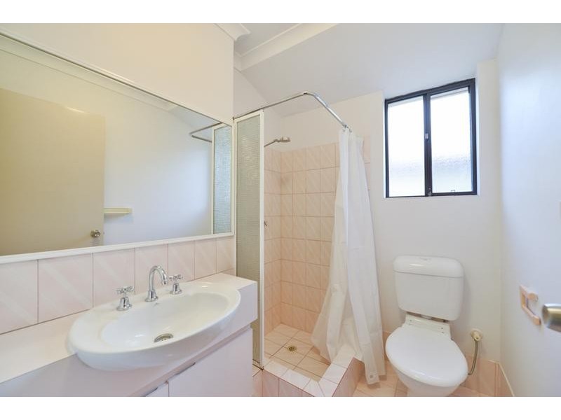 21 Helm Street, Maddington WA 6109