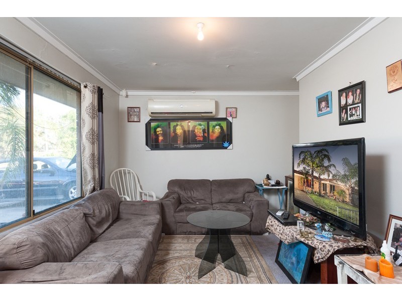 8 Price Court, Brookdale WA 6112