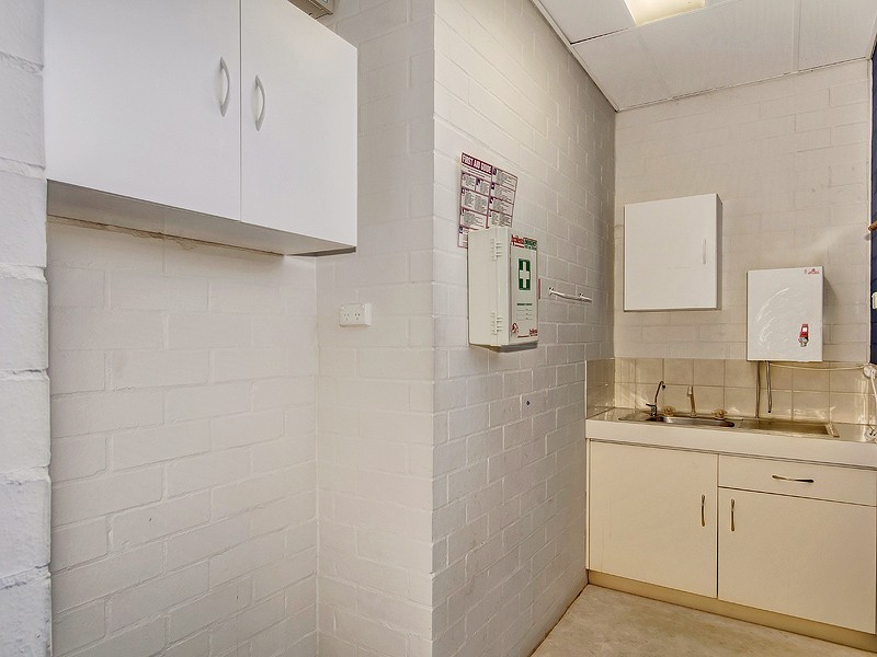 5/12 Burton Street, Cannington WA 6107