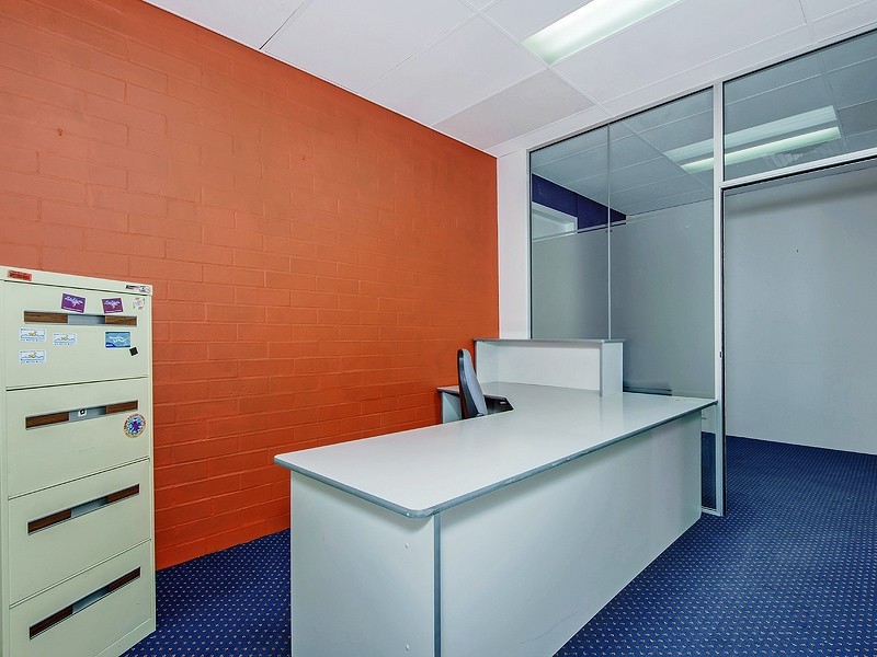 5/12 Burton Street, Cannington WA 6107