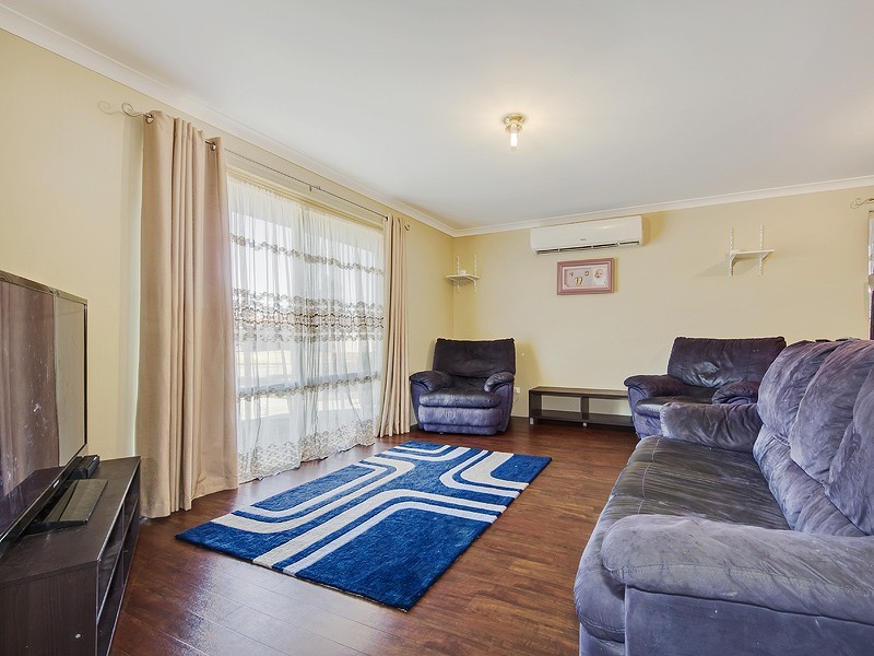 37 Bodicoat Drive, Brookdale WA 6112