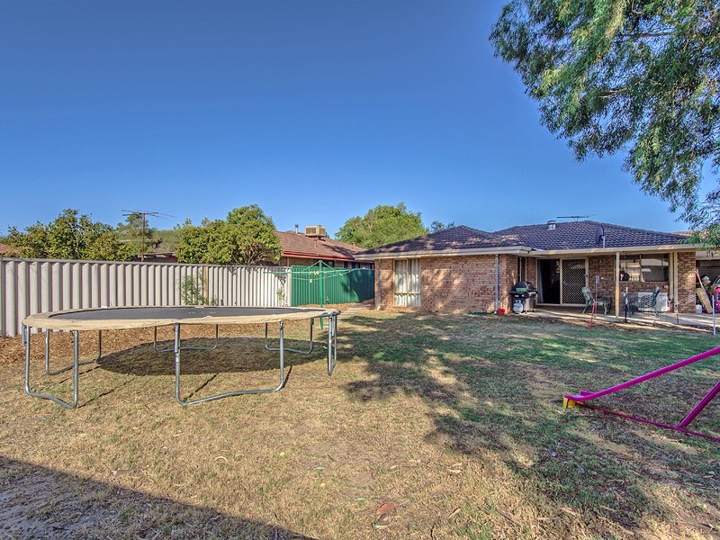 37 Bodicoat Drive, Brookdale WA 6112