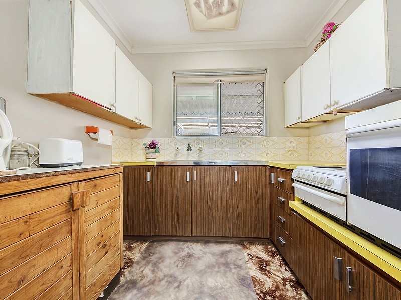 11/64 Fifth Road, Armadale WA 6112