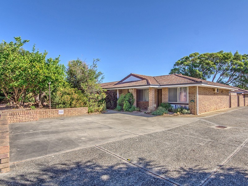 11/64 Fifth Road, Armadale WA 6112